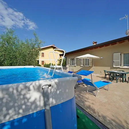 Serraglie Con Piscina Privata Raffa