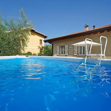 Serraglie Con Piscina Privata Βίλα Raffa