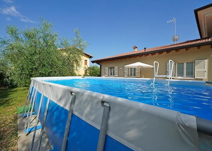 Serraglie Con Piscina Privata Βίλα *